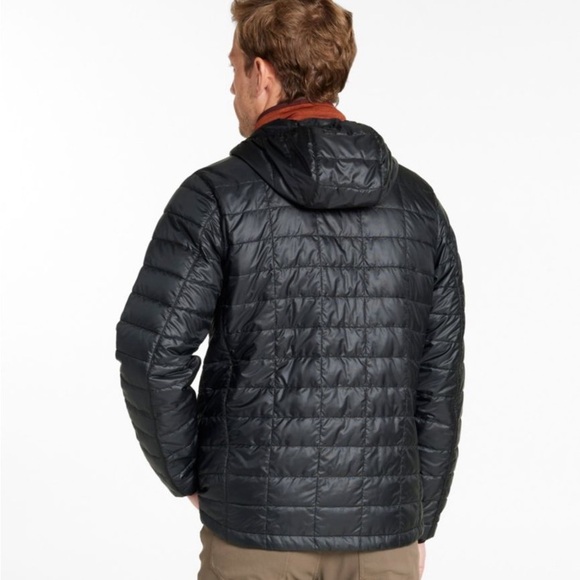 L.L. Bean Men's PrimaLoft Packaway Hooded Jacket - Picture 2 of 15